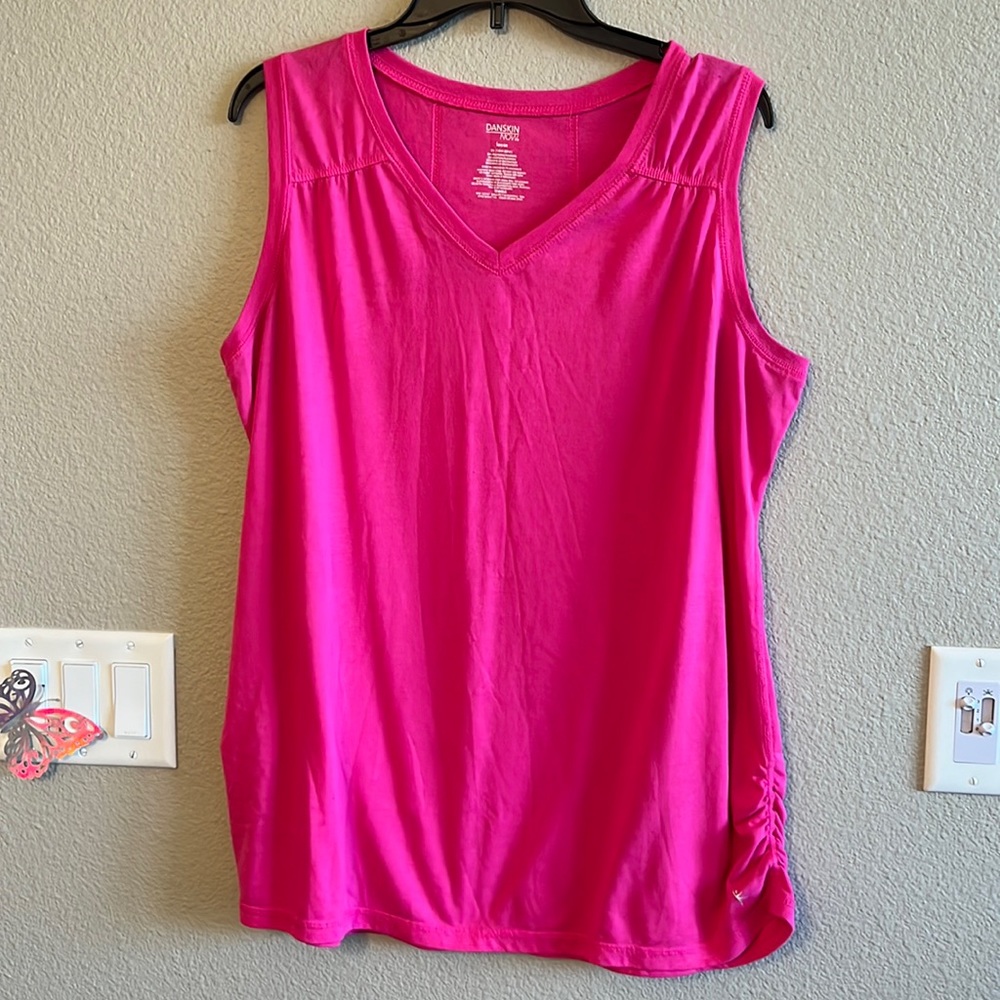 Danskin now loose 2x 18w-20w Tank Top with accent sides